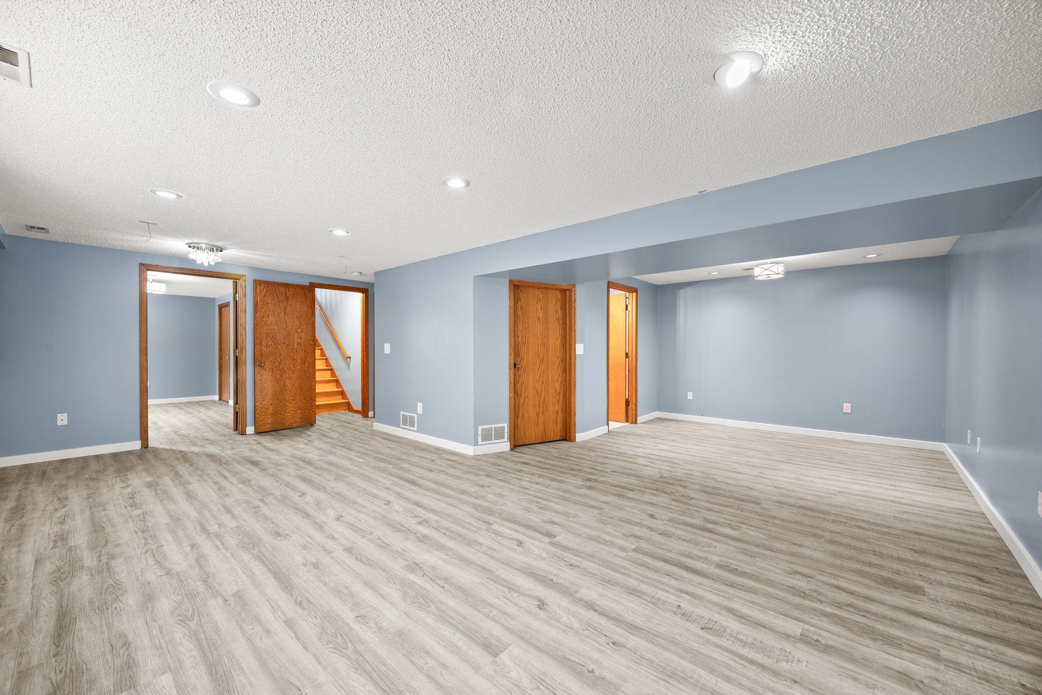 4235 Royce Street Northeast Columbia Heights, MN 55421 - Photo 15 of 22