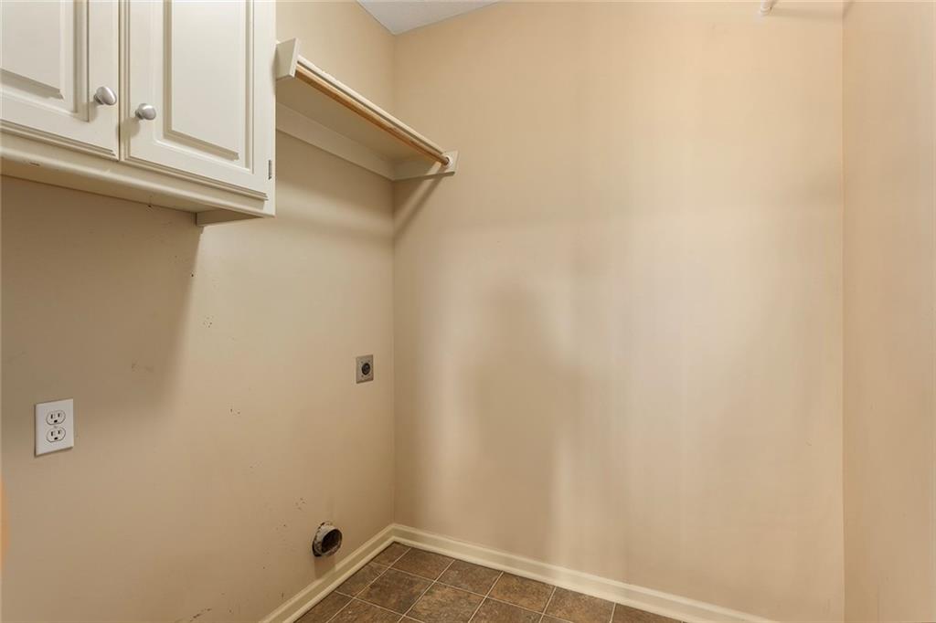 212 Northeast Hidden Ridge Lane Lee's Summit, MO 64064 - Photo 39 of 57