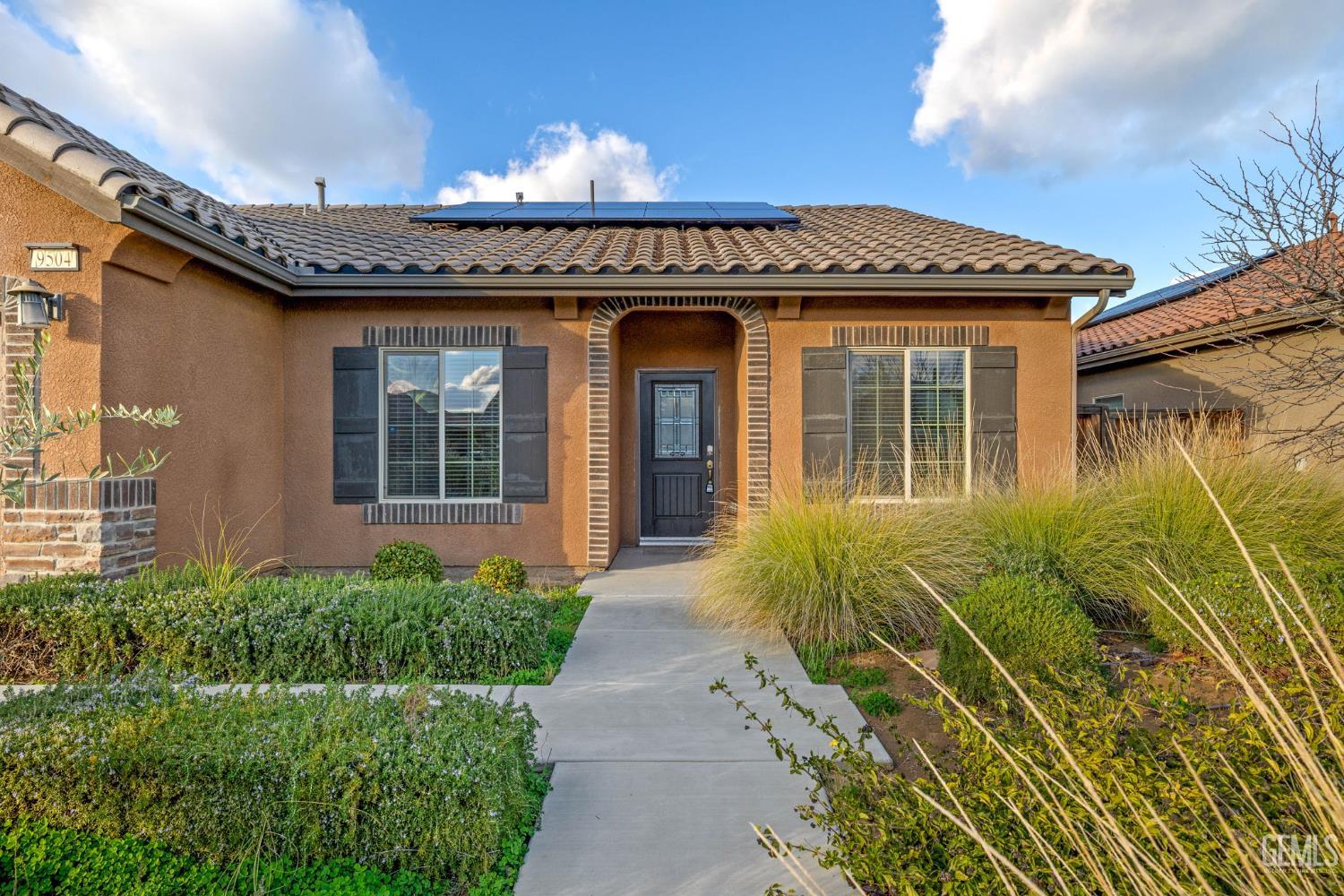 Undisclosed Address Shafter, CA 93263 - Photo 8 of 50 a view of a building with potted plants