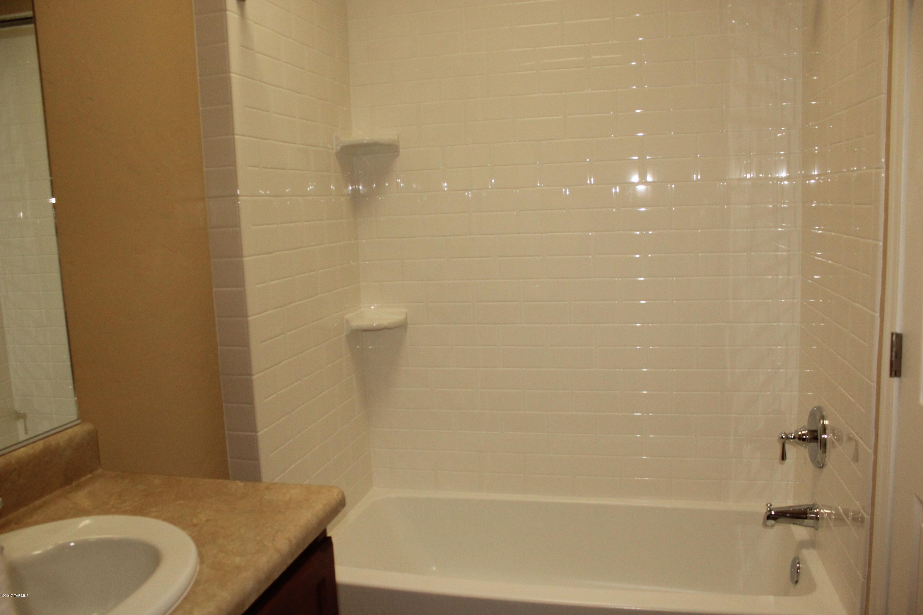 17062 West Moore Road Marana, AZ 85653 - Photo 19 of 37 Gallery Image 19
