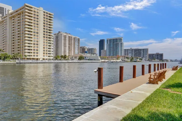 $300,000 | 2600 Diana Drive, Unit 320, Hallandale Beach, FL 33009