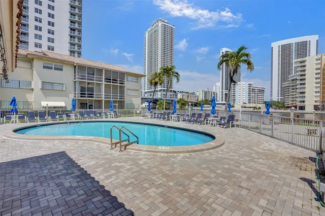 $300,000 | 2600 Diana Drive, Unit 320, Hallandale Beach, FL 33009