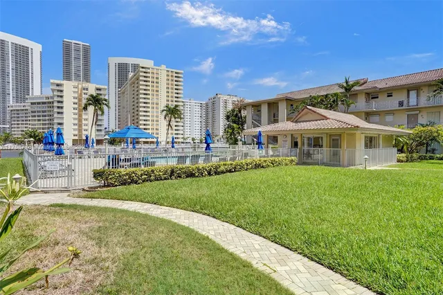 $300,000 | 2600 Diana Drive, Unit 320, Hallandale Beach, FL 33009