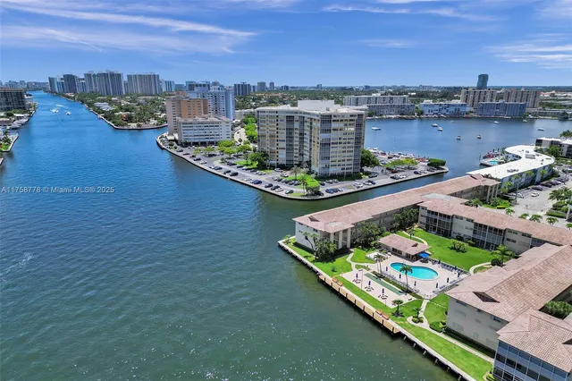 $300,000 | 2600 Diana Drive, Unit 320, Hallandale Beach, FL 33009