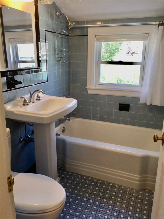 16 Hobbs Road, Unit 1 Medford, MA 02155 - Photo 19 of 22