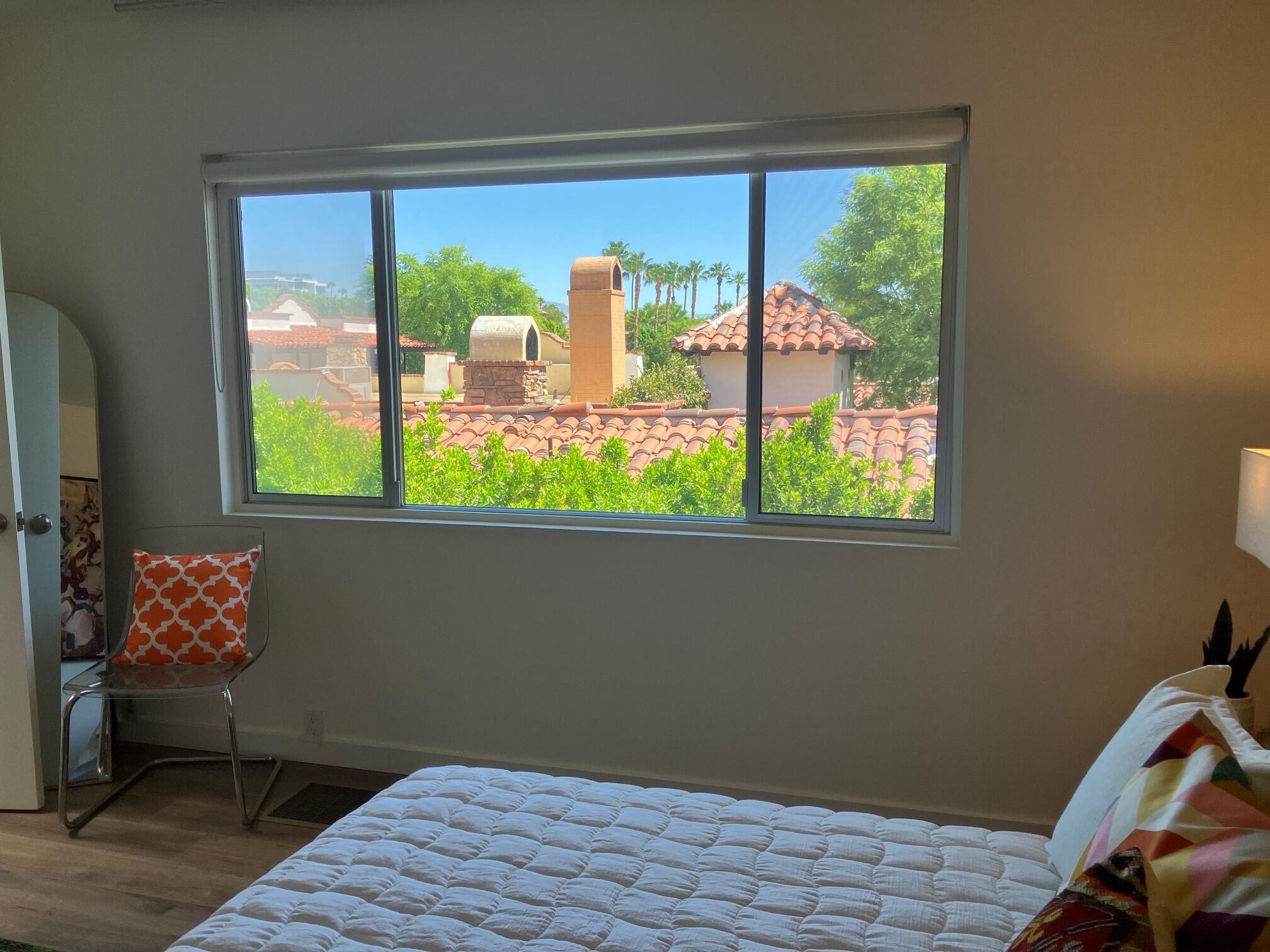 500 West Arenas Road, Unit 2 Palm Springs, CA 92262 - Photo 29 of 36 a room with a window