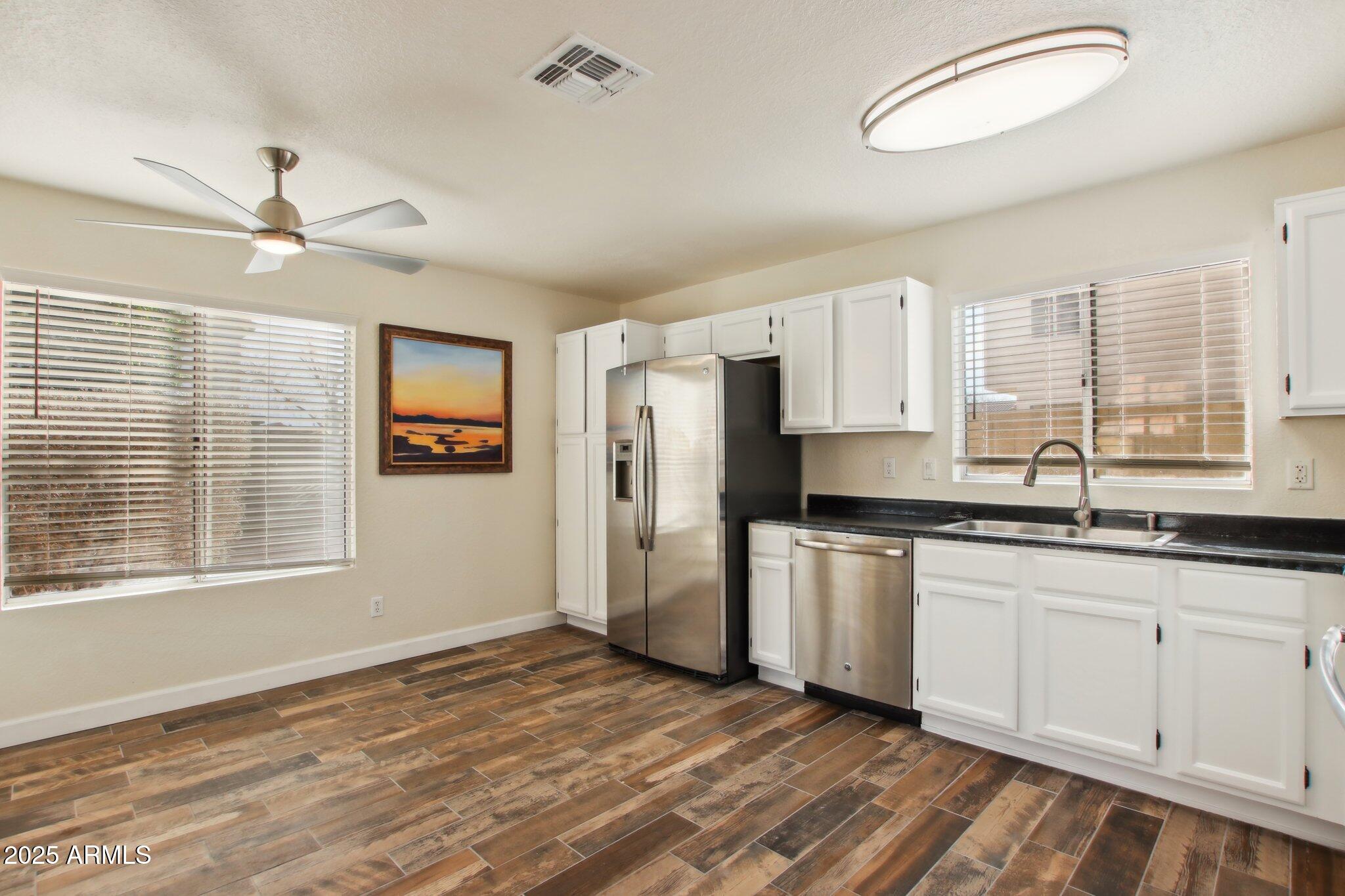 4329 East Desert Trumpet Road Phoenix, AZ 85044 - Photo 11 of 47 23-web-or-mls-E Desert Trumpet Rd-011