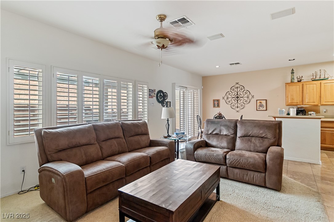 2078 Willow Bay Road Laughlin, NV 89029 - Photo 22 of 99 Family Room with a ceiling fan and recessed lighting