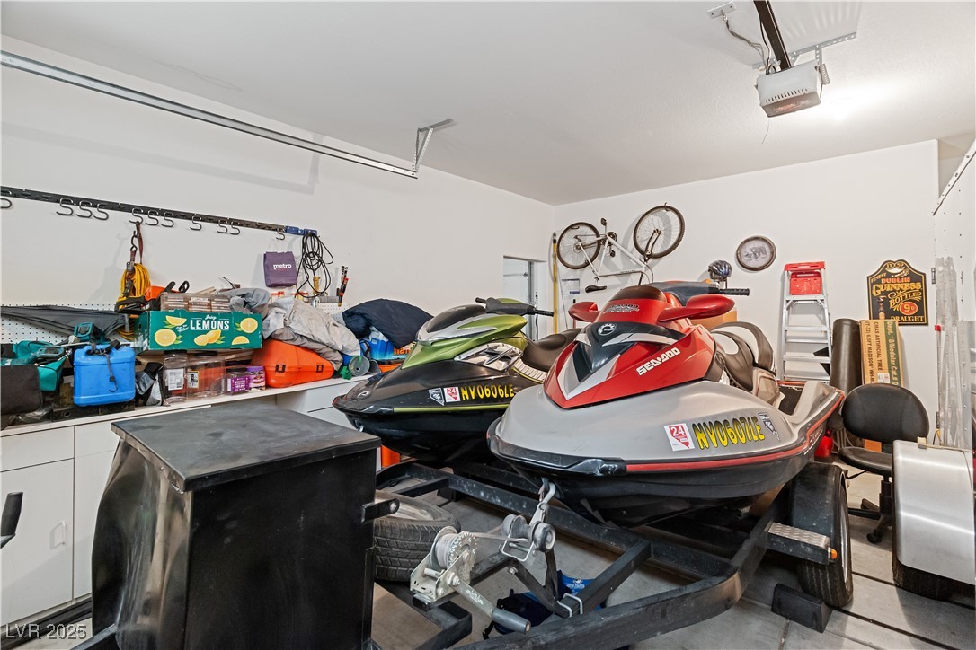 2078 Willow Bay Road Laughlin, NV 89029 - Photo 54 of 99 View of 3 car garage