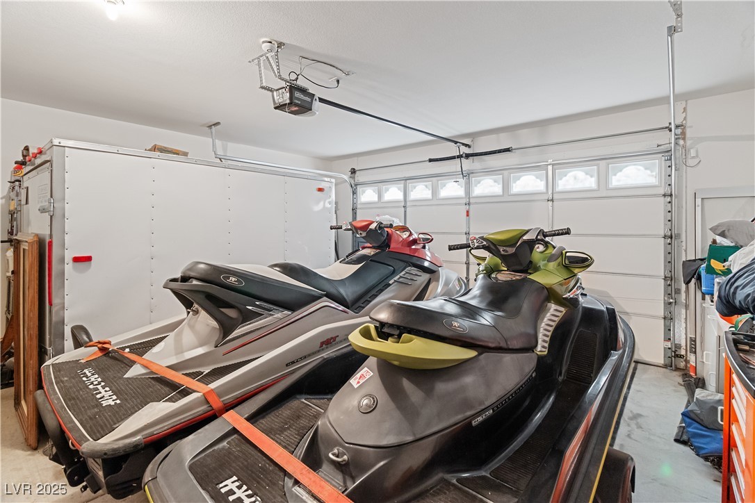 2078 Willow Bay Road Laughlin, NV 89029 - Photo 55 of 99 View of 3 car garage