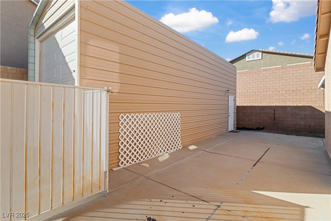 2078 Willow Bay Road Laughlin, NV 89029 - Photo 66 of 99 fully enclosed permitted RV structure with hookups and dump station