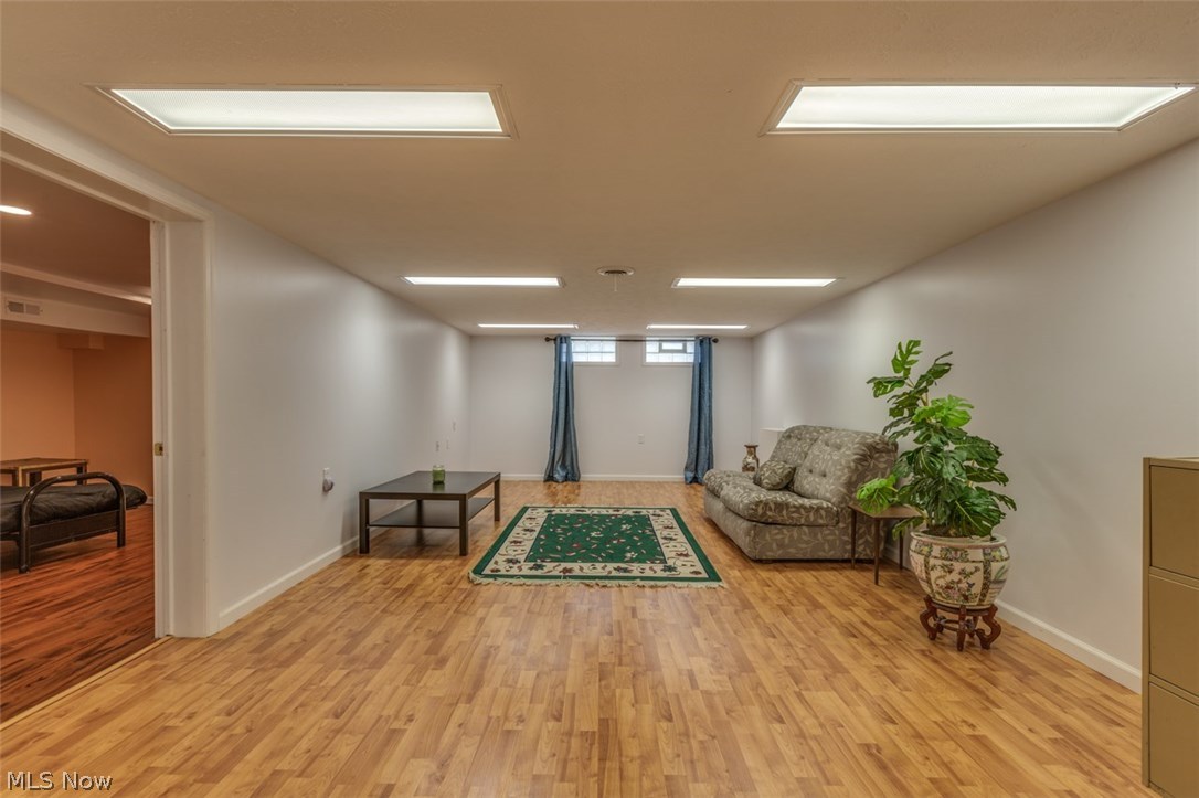 4409 Urban Road Cleveland, OH 44121 - Photo 16 of 28 Gallery Image 16