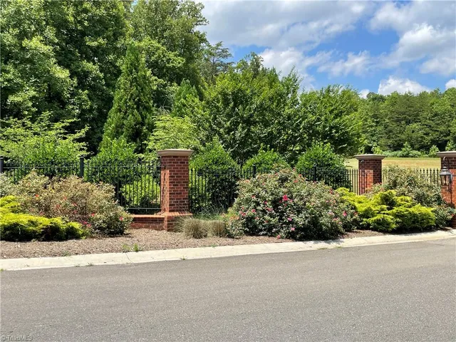 $70,000 | Tbd Ingleside Drive, Pilot Mountain, NC 27041