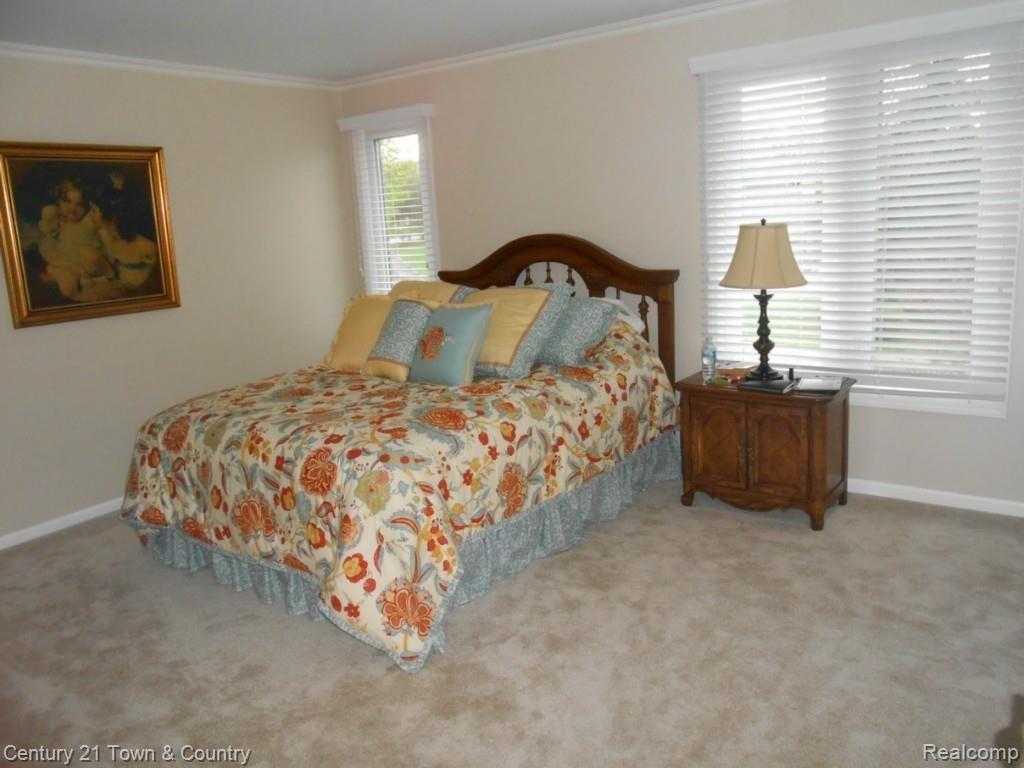 574 Snowmass Drive Rochester, MI 48309 - Photo 27 of 56 2nd Bdrm 1.jpg