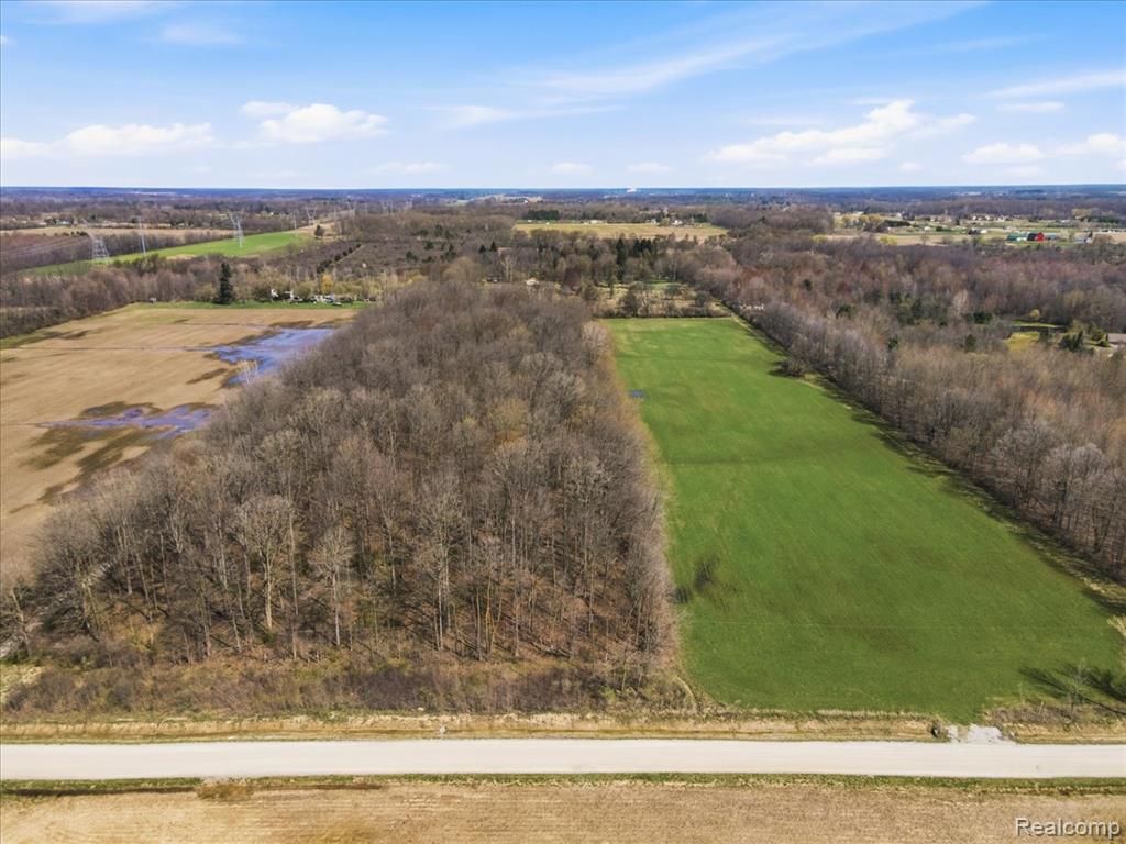 9190 Bryce Road Avoca, MI 48006 - Photo 37 of 46