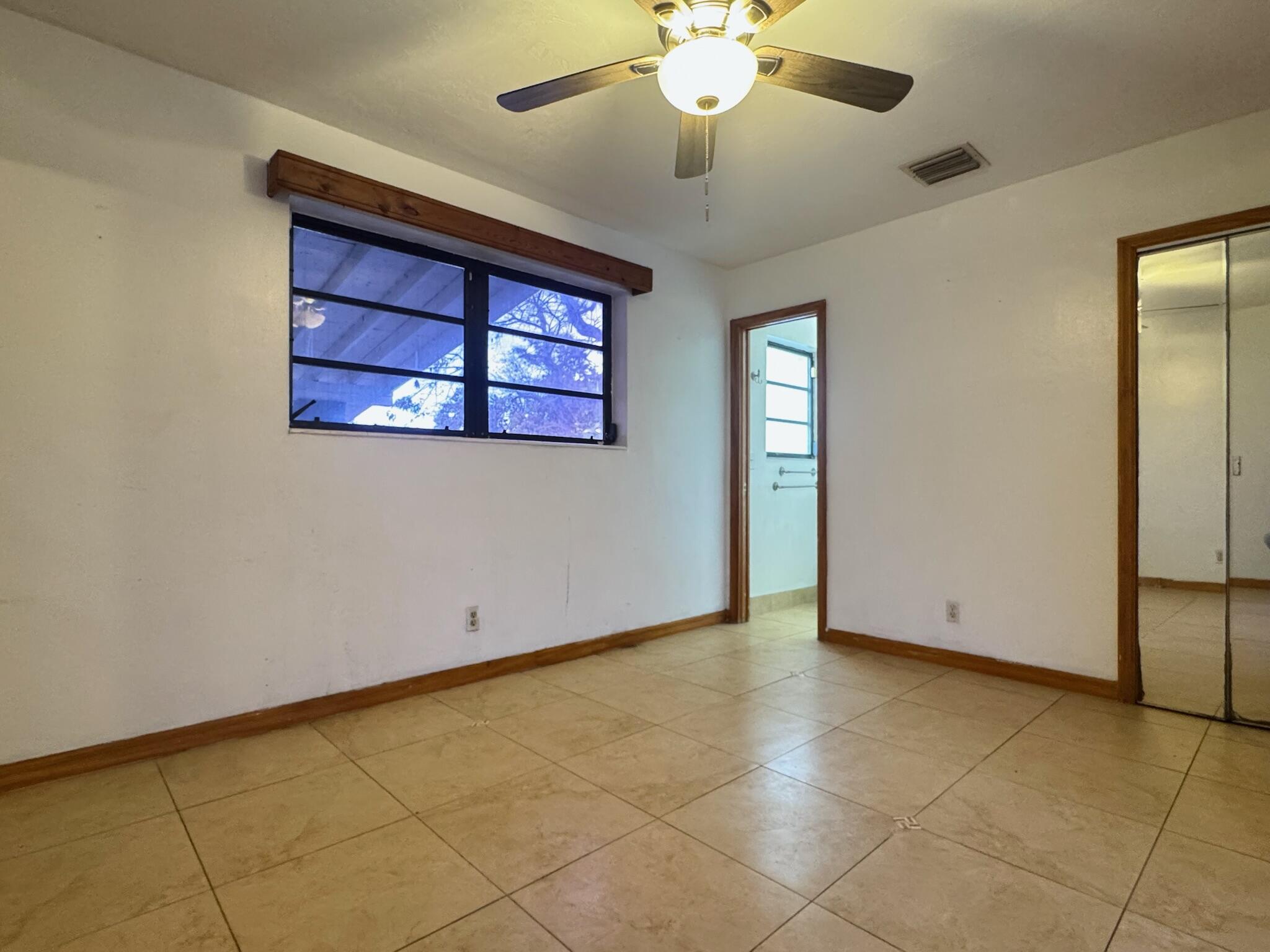 10060 Southwest 214th Street Cutler Bay, FL 33189 - Photo 18 of 26 IMG_1581