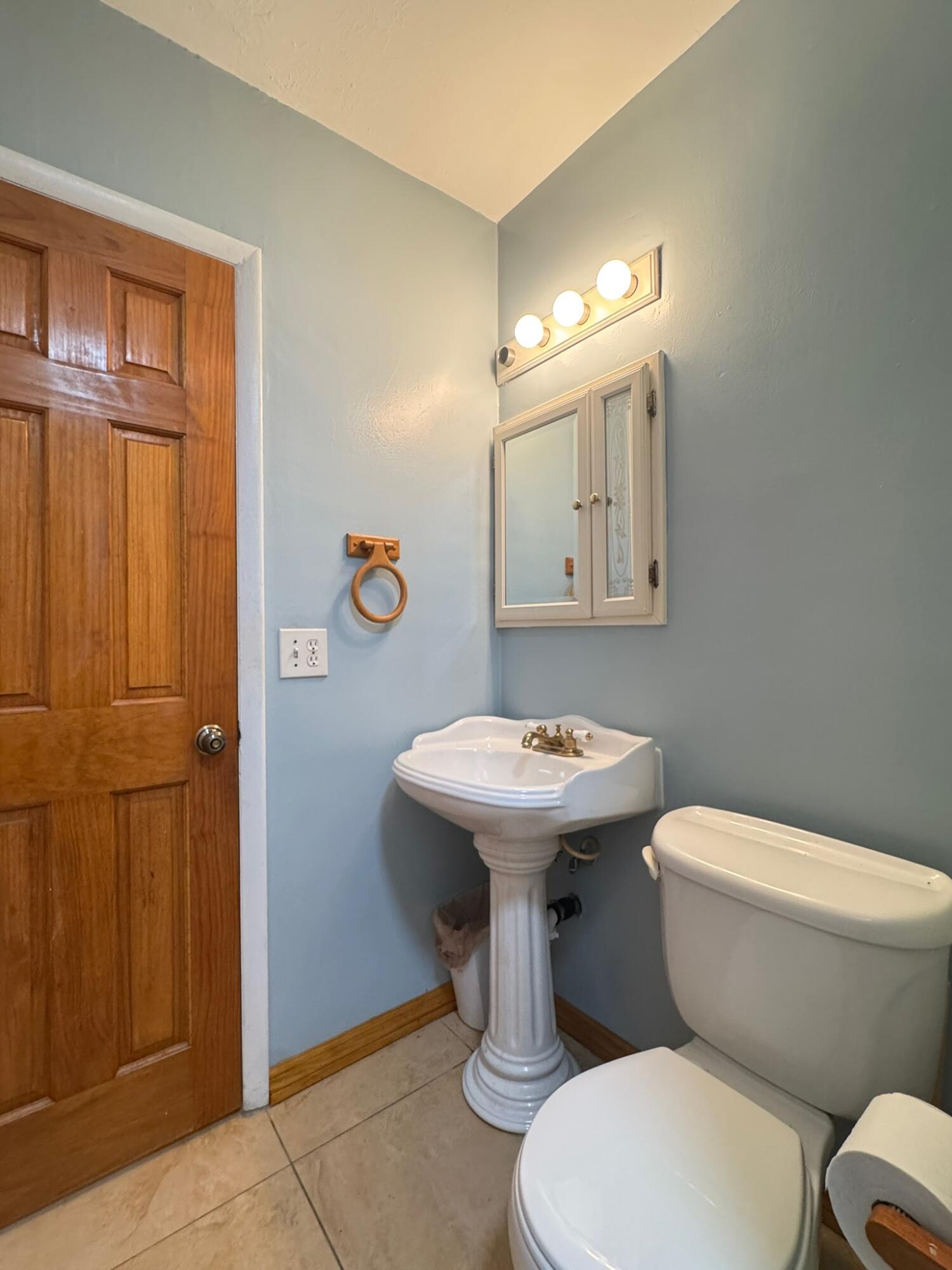 10060 Southwest 214th Street Cutler Bay, FL 33189 - Photo 19 of 26 IMG_1569