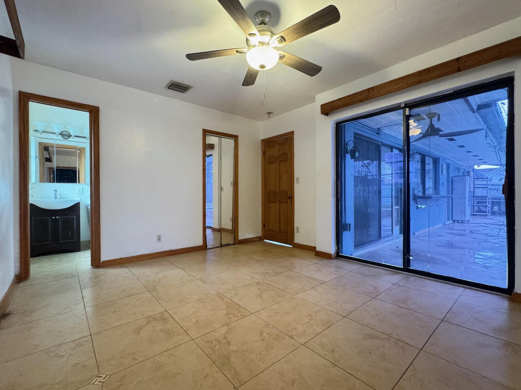 10060 Southwest 214th Street Cutler Bay, FL 33189 - Photo 5 of 26 IMG_1596