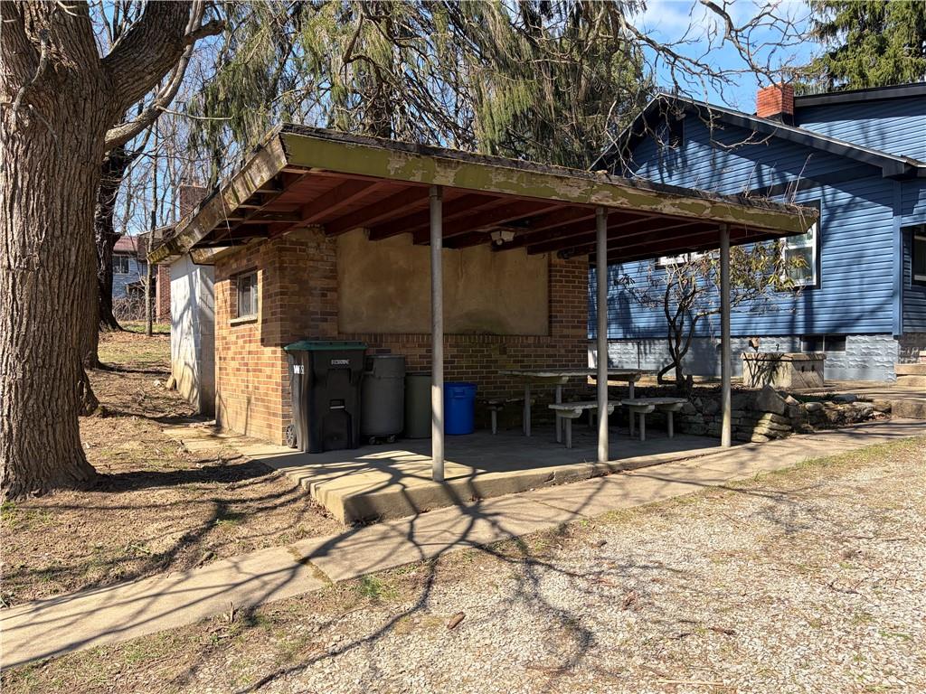 345 Garvin Road Finleyville, PA 15332 - Photo 5 of 23