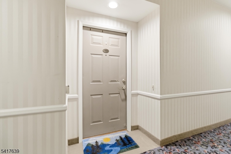 5301 Richmond Road, Unit 301 West Milford, NJ 07480 - Photo 3 of 33 a view of walk in closet