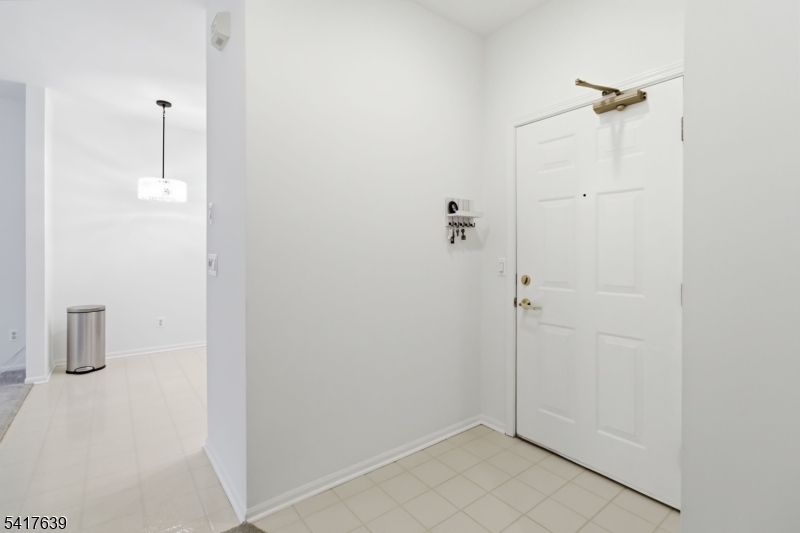 5301 Richmond Road, Unit 301 West Milford, NJ 07480 - Photo 4 of 33 a view of bathroom