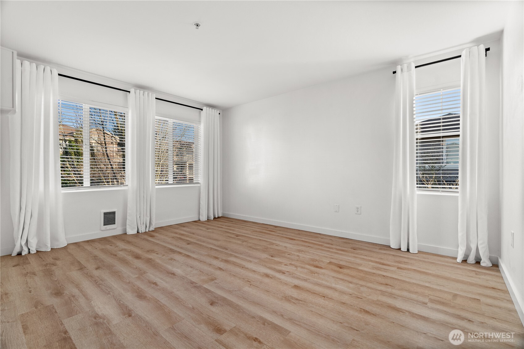 6113 Hazel Loop Southeast, Unit D Auburn, WA 98092 - Photo 27 of 38