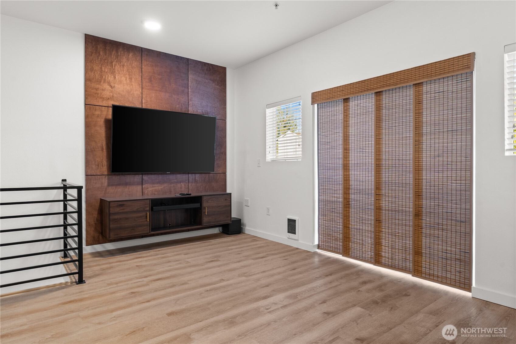 6113 Hazel Loop Southeast, Unit D Auburn, WA 98092 - Photo 10 of 38