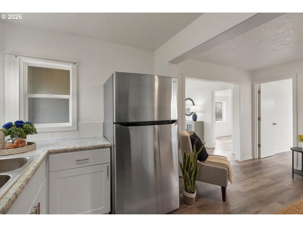 809 Southwest Ash Street Dallas, OR 97338 - Photo 16 of 40