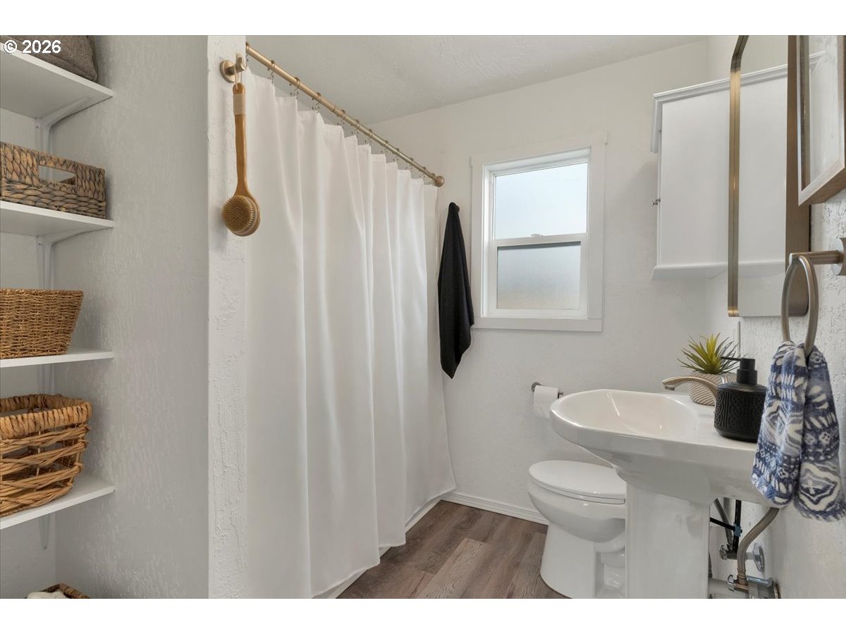 809 Southwest Ash Street Dallas, OR 97338 - Photo 22 of 40