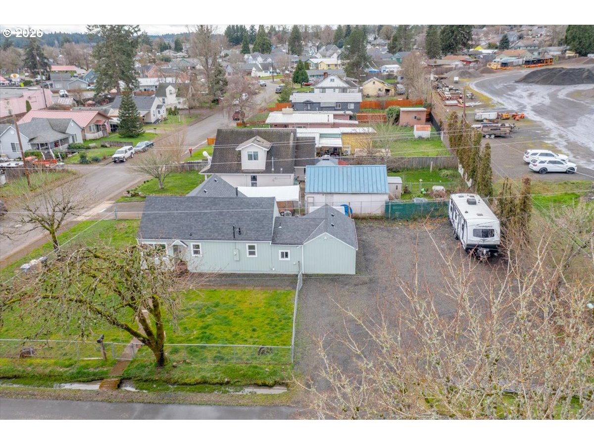 809 Southwest Ash Street Dallas, OR 97338 - Photo 4 of 40