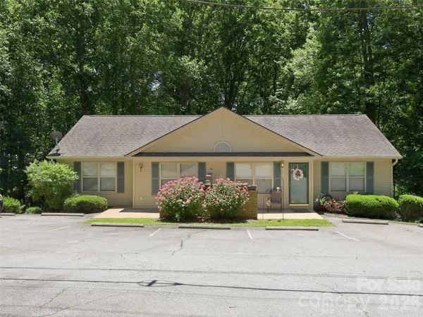 $255,000 | 42 Queen Road, Unit D, Candler, NC 28715