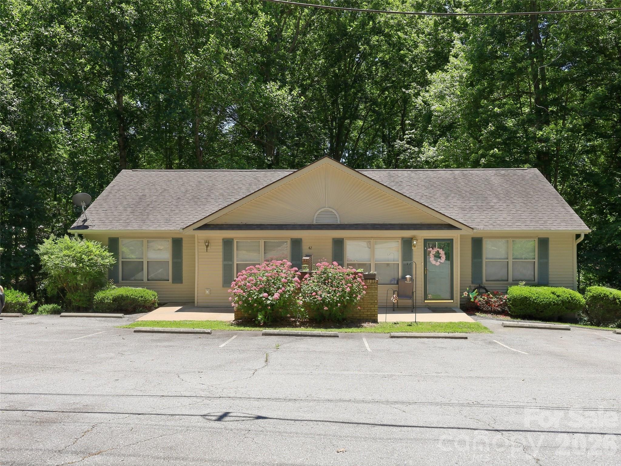 42 Queen Road, Unit D Candler, NC 28715 - Photo 1 of 39