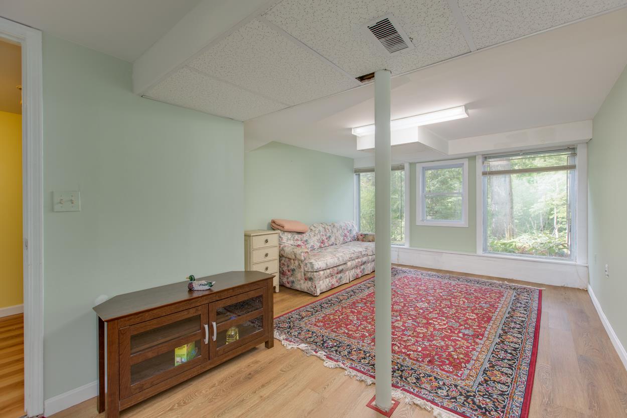 121 Rockingham Road Londonderry, NH 03053 - Photo 27 of 38