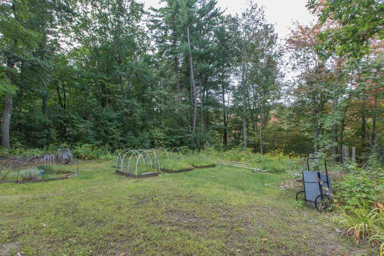 121 Rockingham Road Londonderry, NH 03053 - Photo 35 of 38