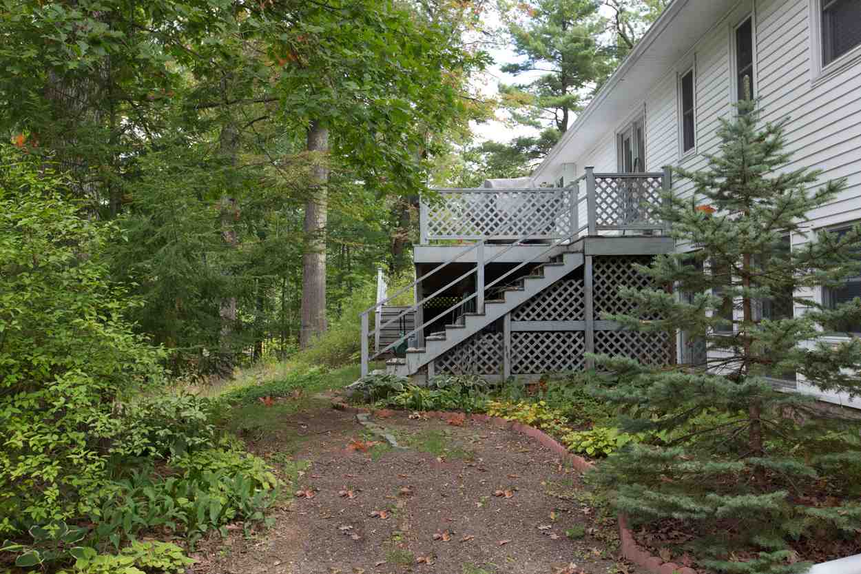 121 Rockingham Road Londonderry, NH 03053 - Photo 36 of 38