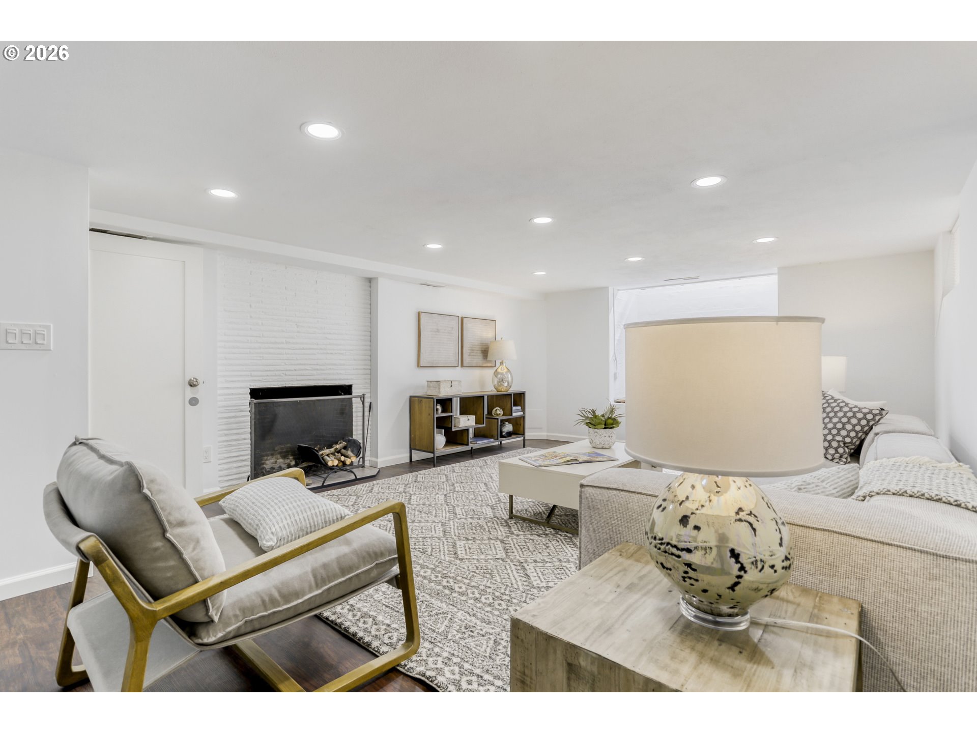 5008 Southwest Taylors Ferry Road Portland, OR 97219 - Photo 23 of 31 Family Room