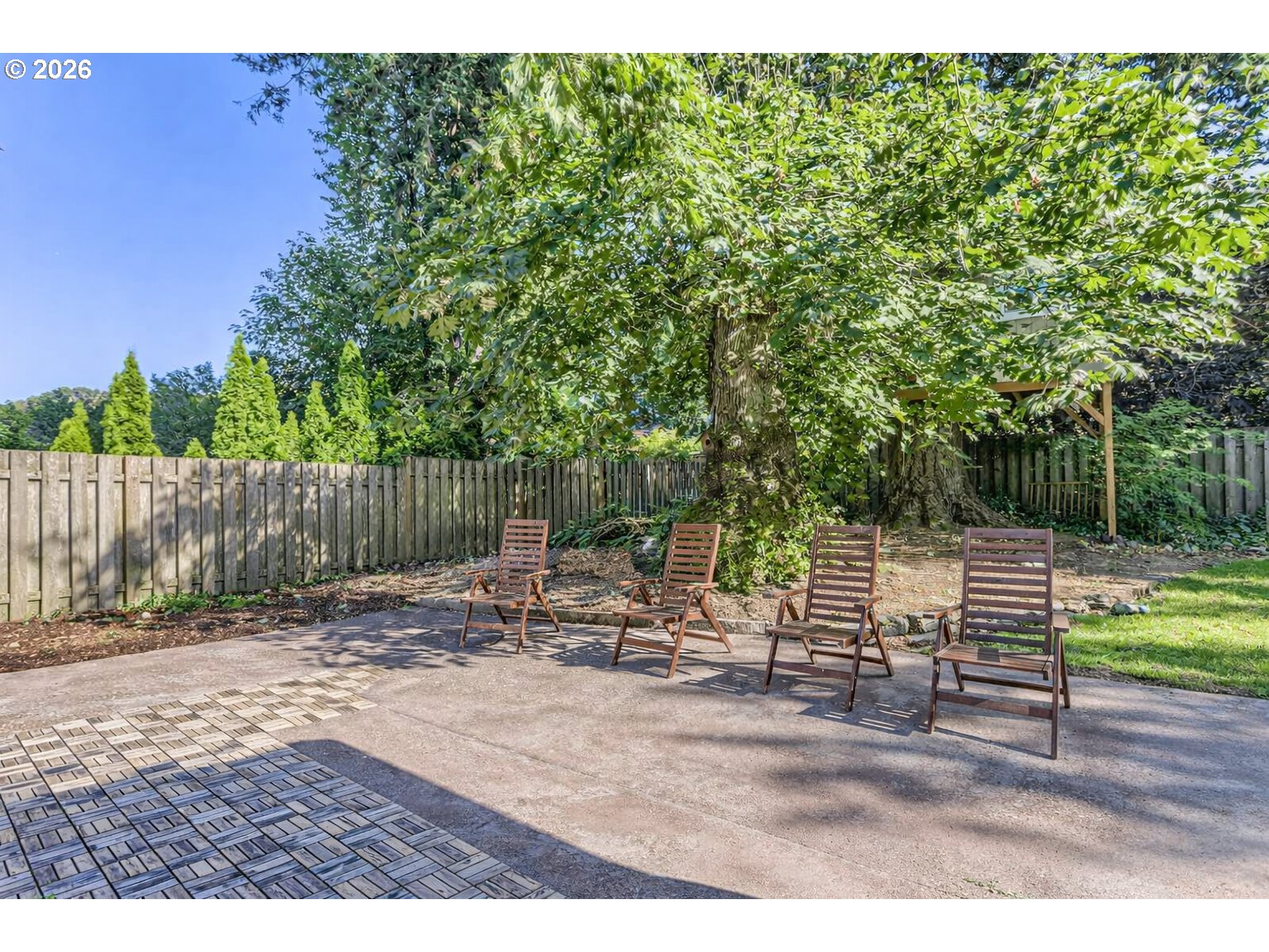 5008 Southwest Taylors Ferry Road Portland, OR 97219 - Photo 26 of 31 Backyard