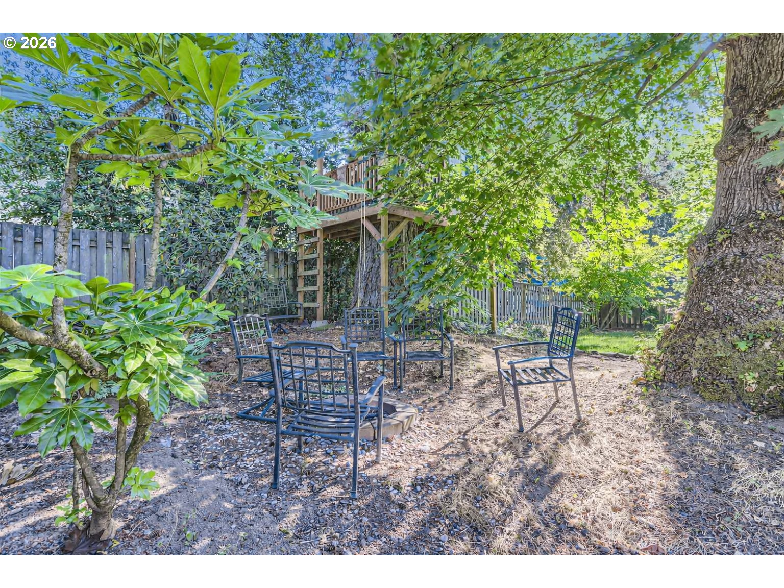 5008 Southwest Taylors Ferry Road Portland, OR 97219 - Photo 27 of 31 Backyard