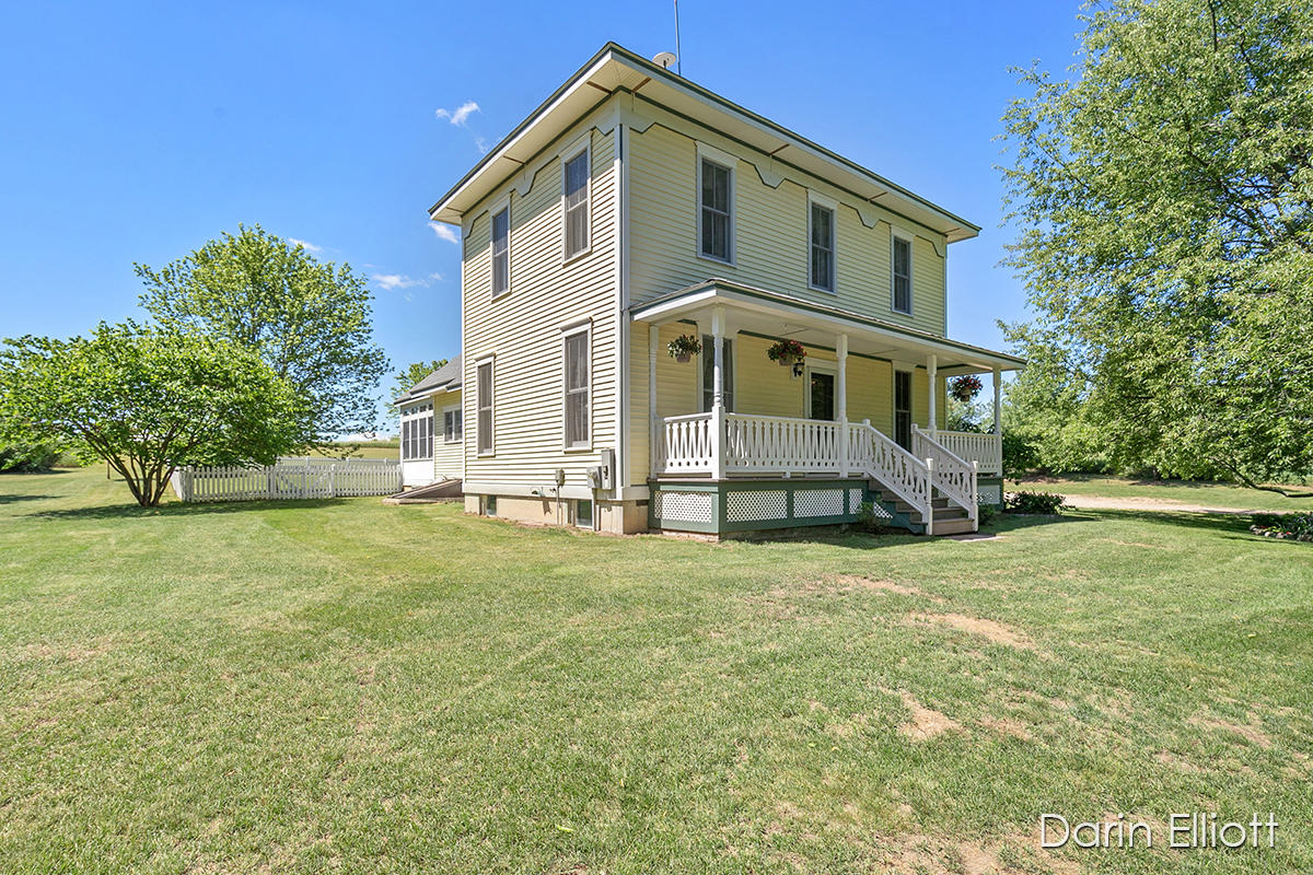 1141 West Tuttle Road Ionia, MI 48846 - Photo 3 of 50 IMG_1001