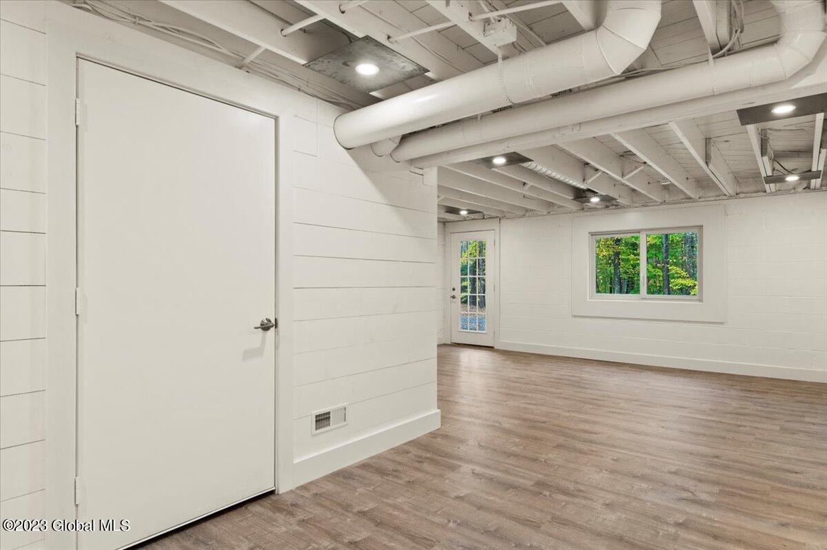 653 Strakos Road Wilton, NY 12833 - Photo 20 of 34 07-FJD_5372