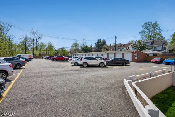 $3,300 | 41 Elm Street, Unit 1B, Morristown, NJ 07960
