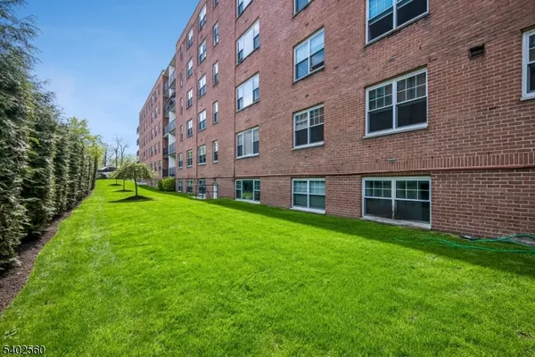 $3,300 | 41 Elm Street, Unit 1B, Morristown, NJ 07960