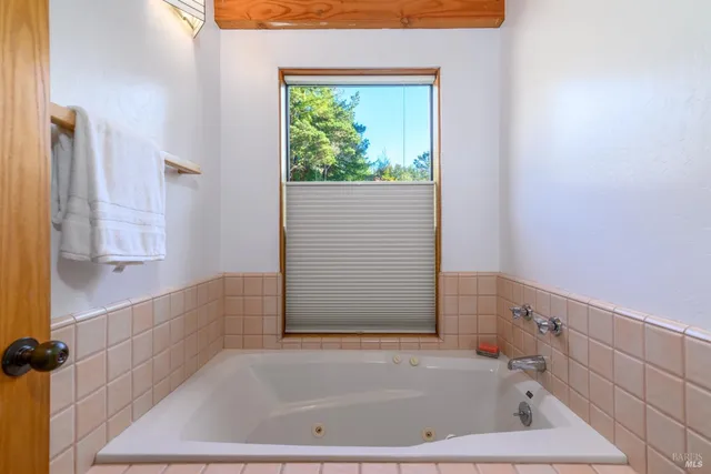 $1,100,000 | 35402 Fly Cloud Road, The Sea Ranch, CA 95497