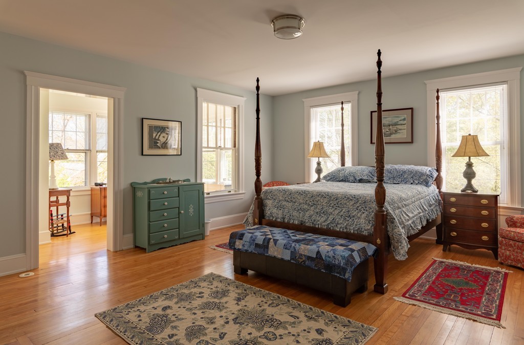 88 Round Hill Road, Unit 1 Northampton, MA 01060 - Photo 20 of 29 Gallery Image 20
