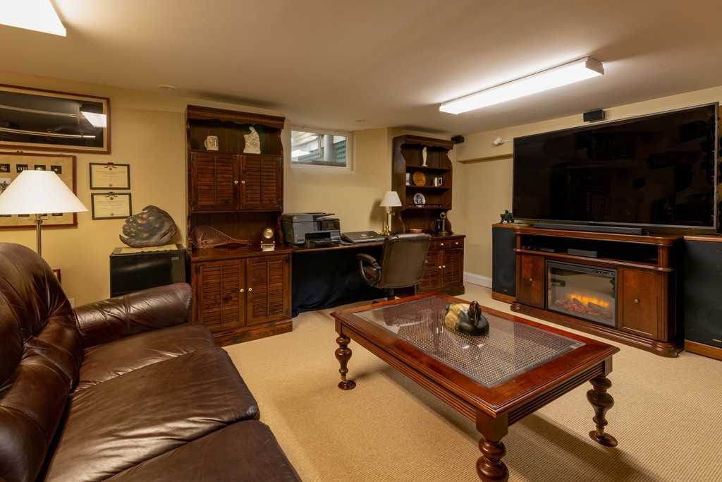 88 Round Hill Road, Unit 1 Northampton, MA 01060 - Photo 29 of 29 Gallery Image 29