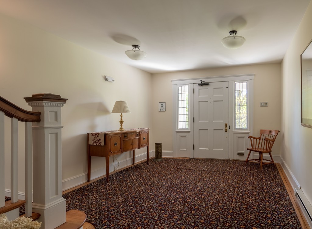88 Round Hill Road, Unit 1 Northampton, MA 01060 - Photo 7 of 29 Gallery Image 7