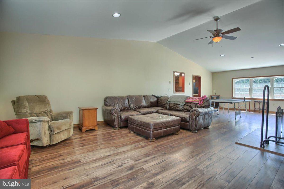 228 Springfield Road Newville, PA 17241 - Photo 16 of 40 Gallery Image 16