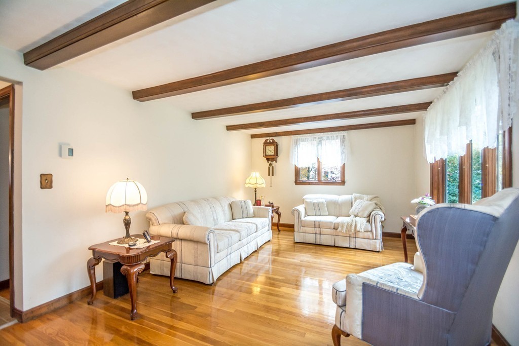 62 Lincoln Road Tewksbury, MA 01876 - Photo 3 of 30 Gallery Image 3