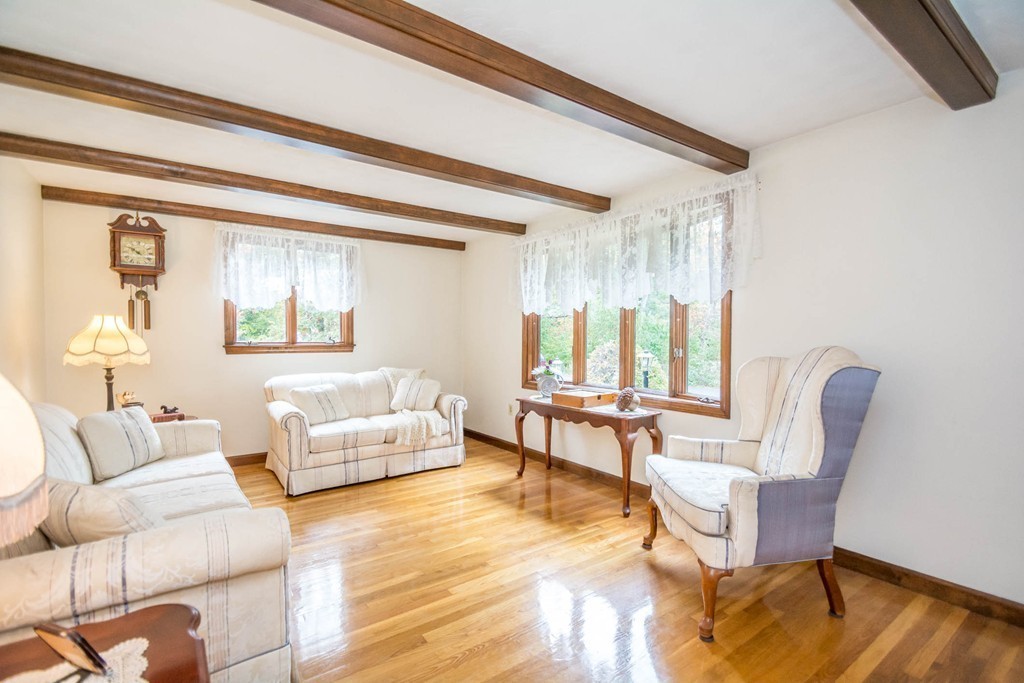 62 Lincoln Road Tewksbury, MA 01876 - Photo 4 of 30 Gallery Image 4
