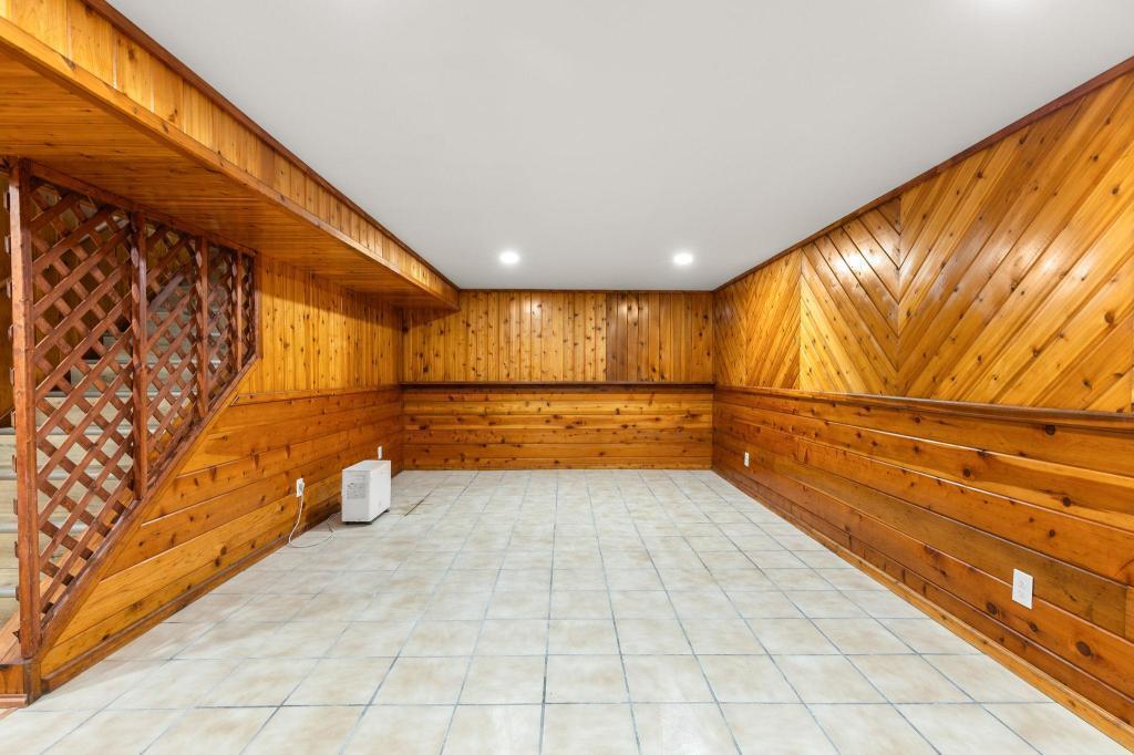 6602 36th Avenue North Crystal, MN 55427 - Photo 16 of 33